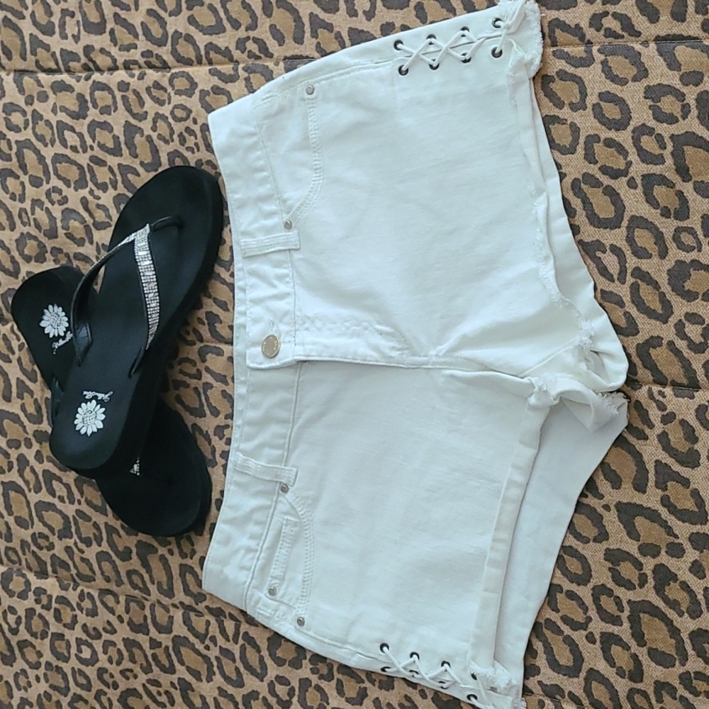 Cache white shorts